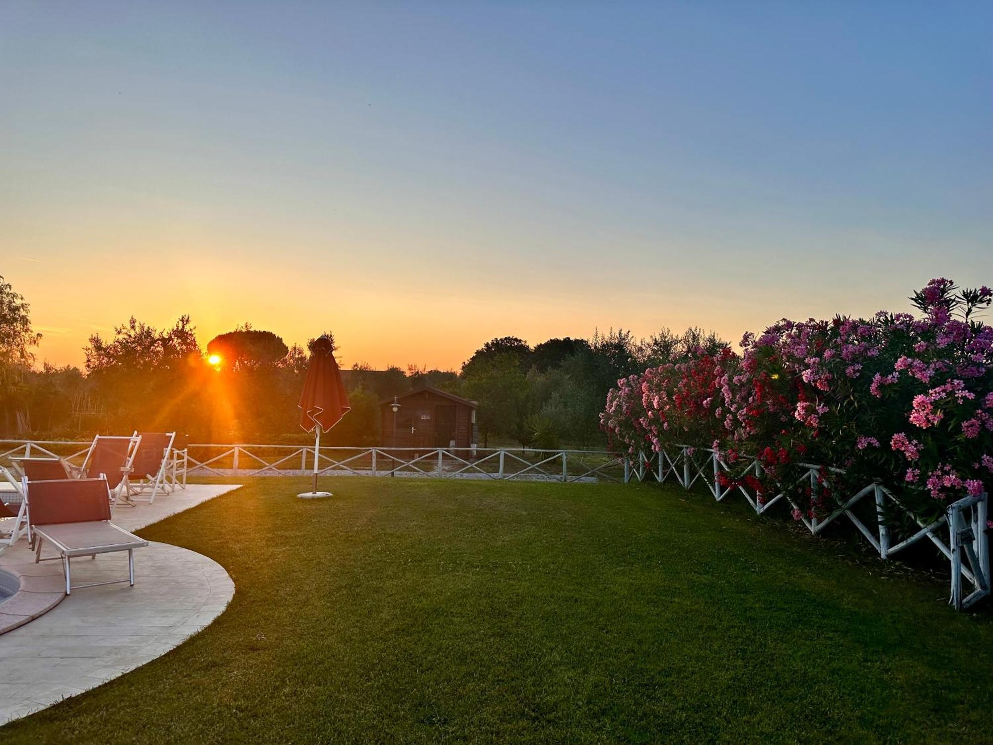 Agriturismo Re Di Fiori 多诺然蒂克 外观 照片