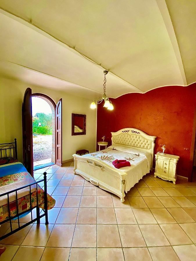 Agriturismo Re Di Fiori 多诺然蒂克 外观 照片